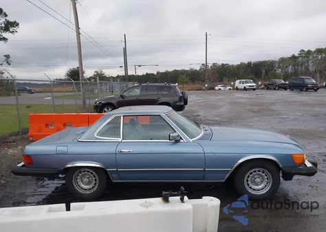 1985 Mercedes-Benz 380 Sl z USA, uszkodzony, nr VIN WDBBA45C0FA018130